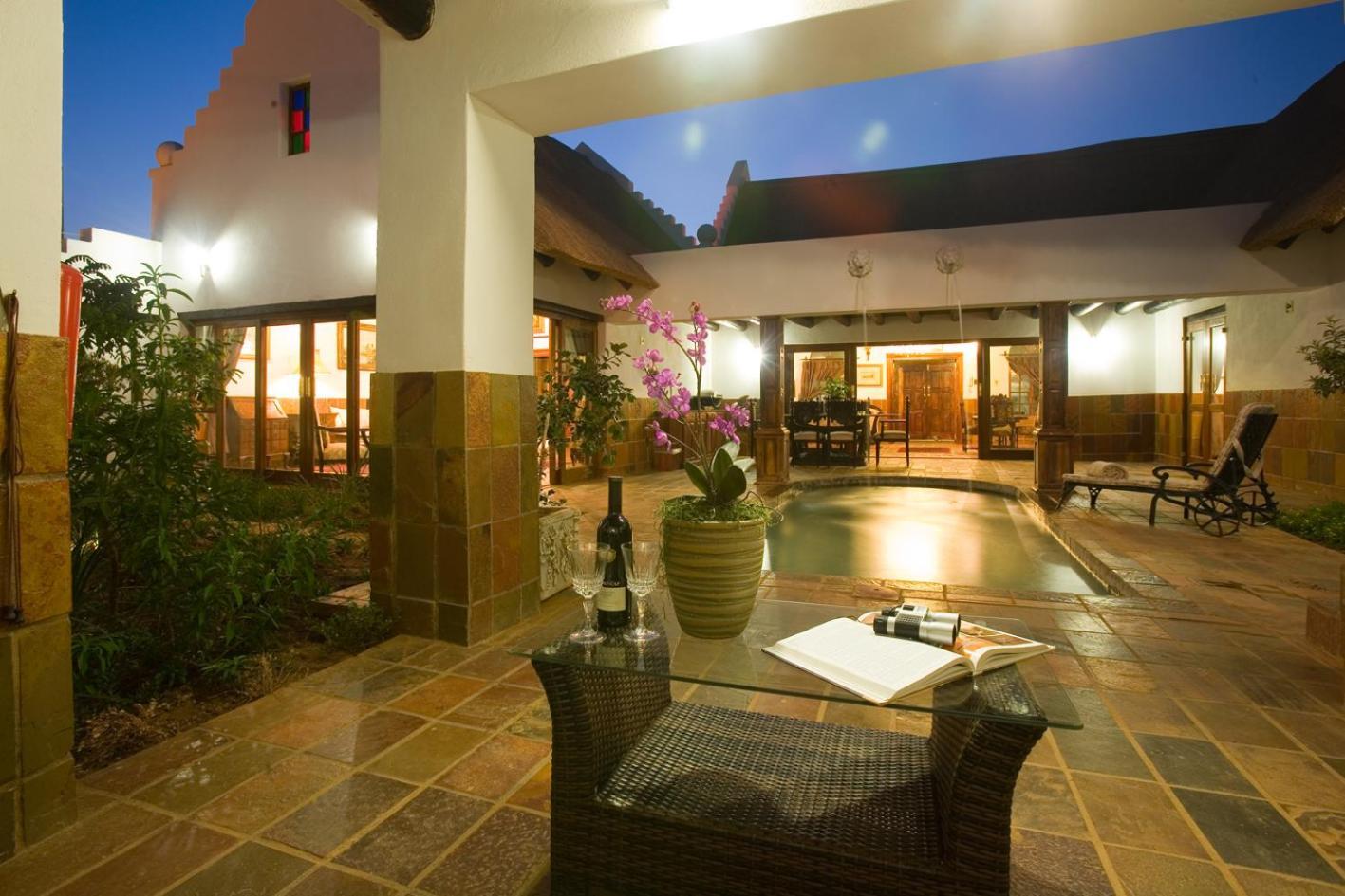 Kedar Heritage Lodge, Conference Centre & Spa Phokeng ภายนอก รูปภาพ